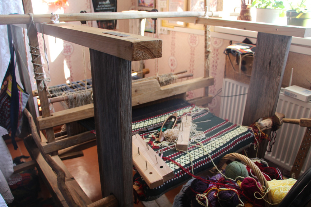 Atestarea Centrului de meşteşugărit artistic tradiţional „Zestrea neamului”, conducător Feodosia Sava și a Atelierului de meşteşuguri populare, conducător Nadejda Cioban din or. Căinari, r. Căușeni.